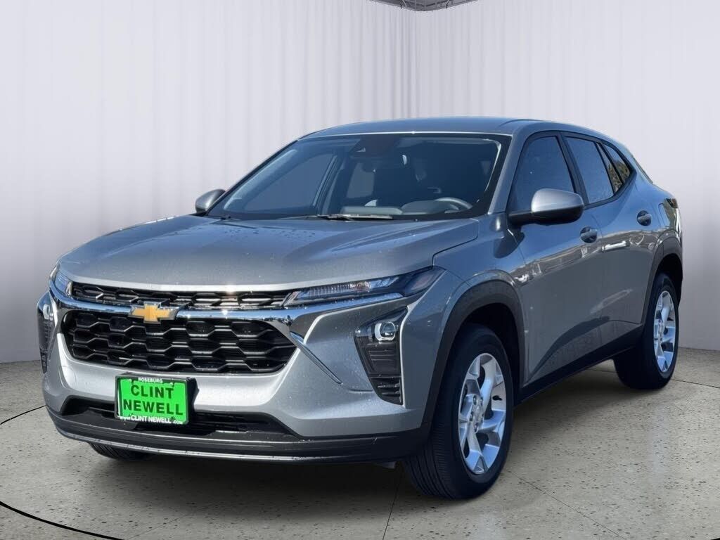 2025 CHEVROLET Trax