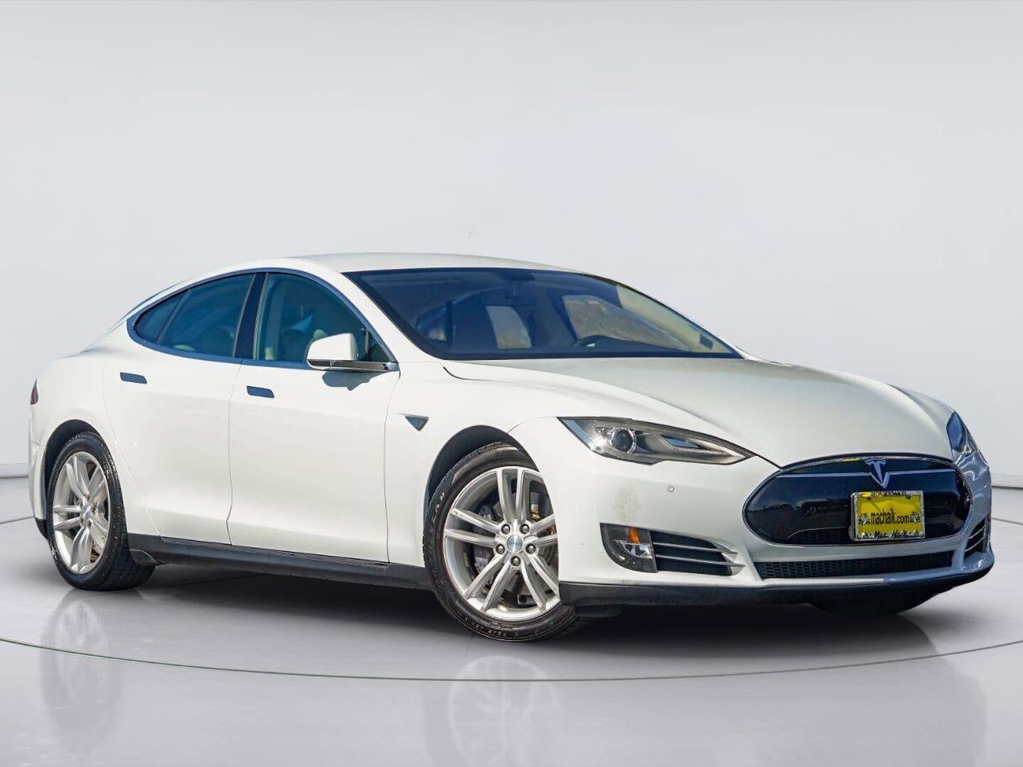 2014 TESLA Model S
