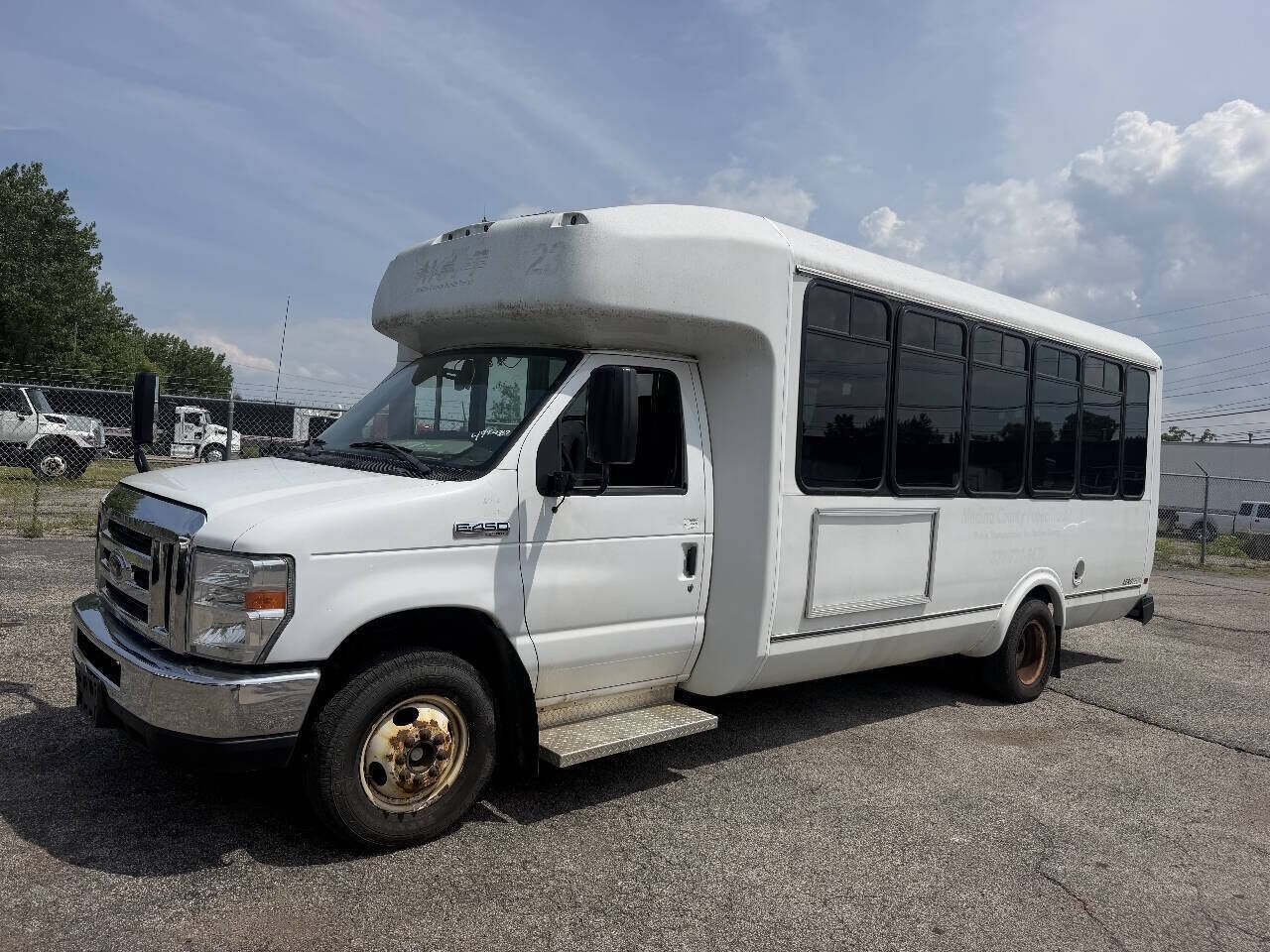 2018 FORD E-450