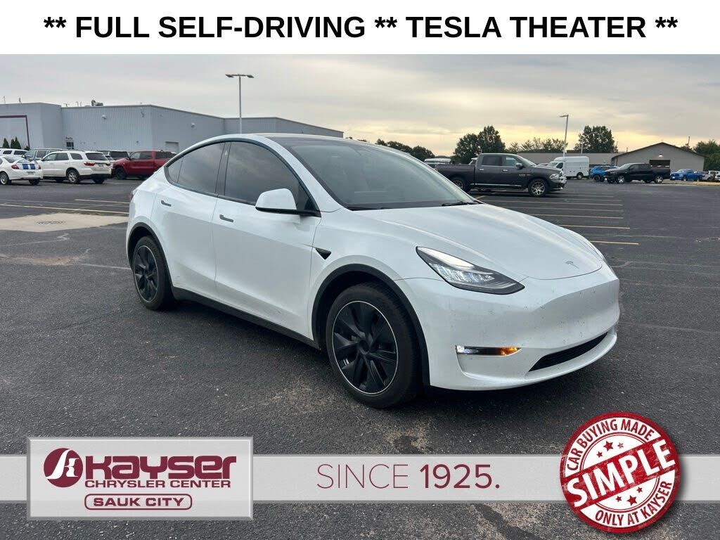 2022 TESLA Model Y
