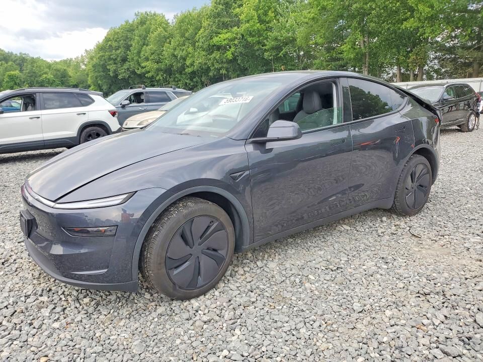 2026 TESLA Model Y