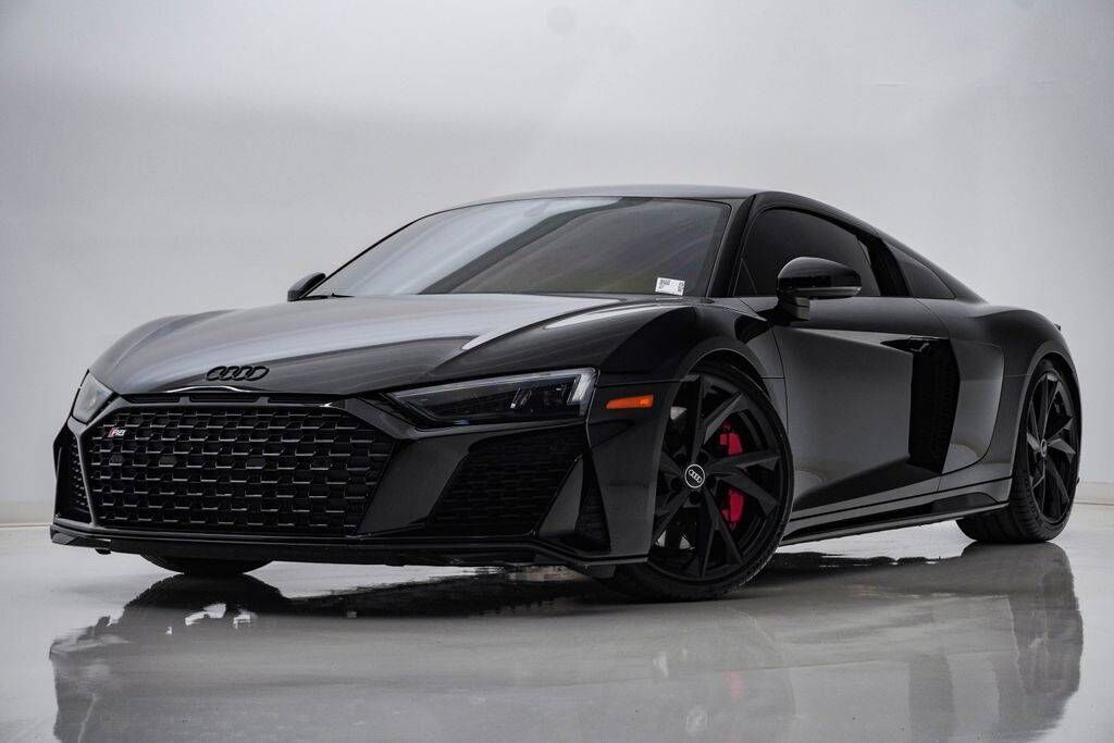 2023 AUDI R8