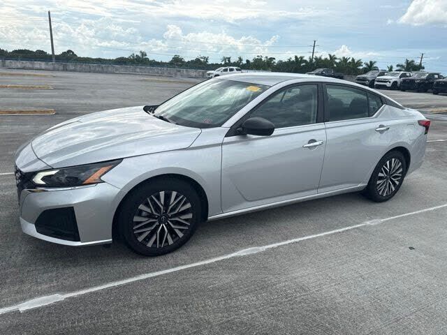 2024 NISSAN Altima