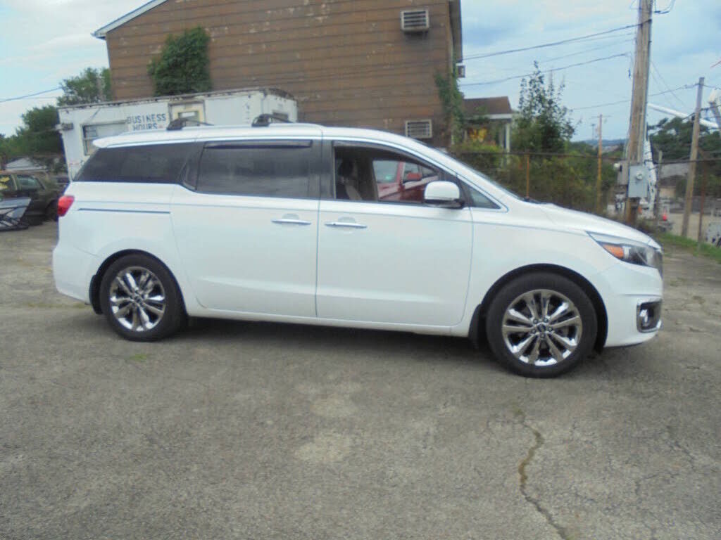 2015 KIA Sedona