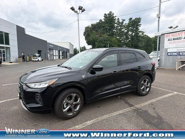 2024 FORD Escape