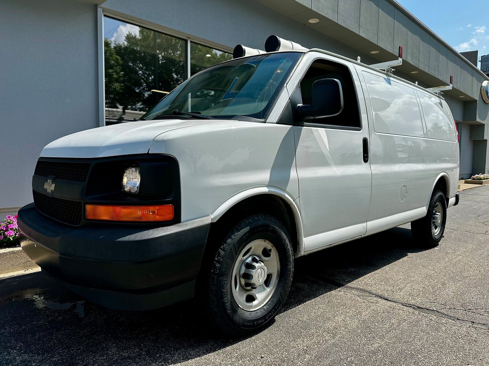 2017 CHEVROLET Express
