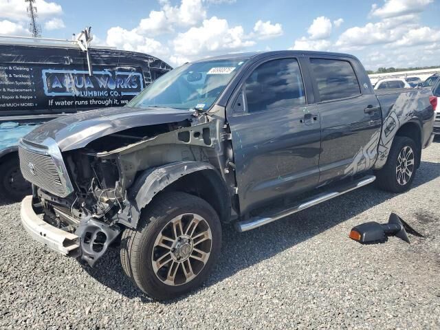 2012 TOYOTA Tundra