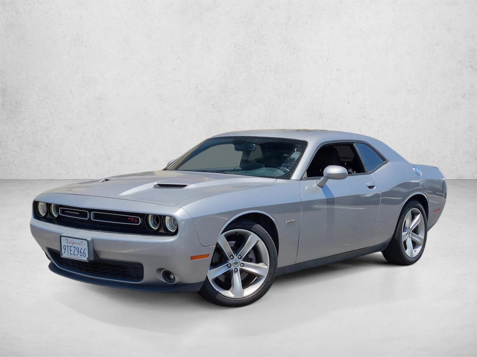 2017 DODGE Challenger