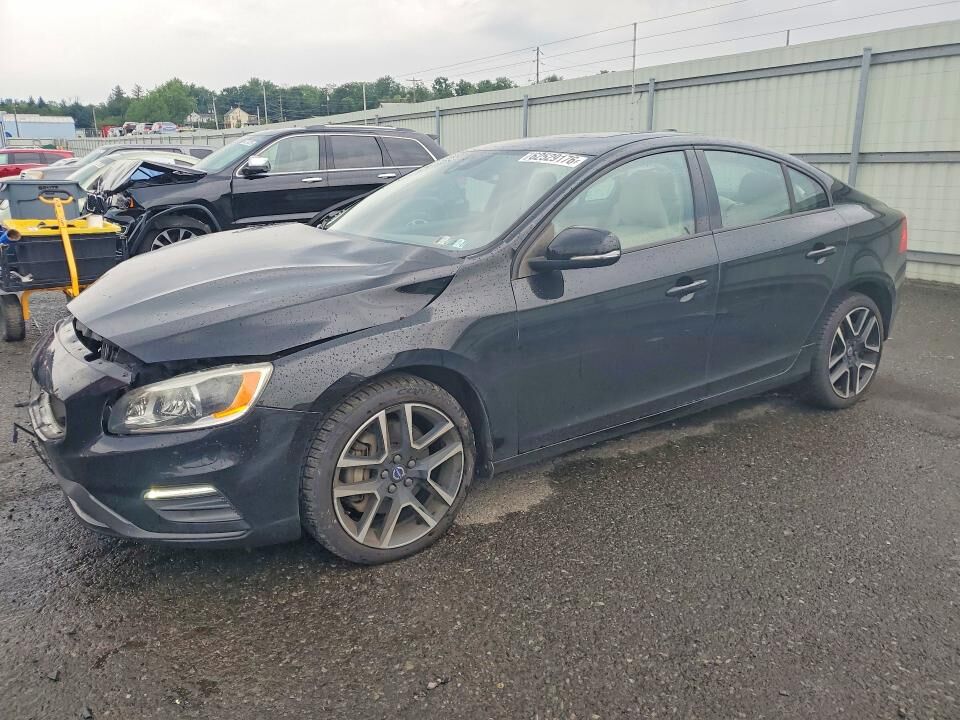 2017 VOLVO S60