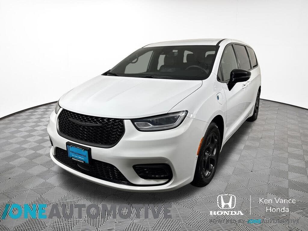 2024 CHRYSLER Pacifica