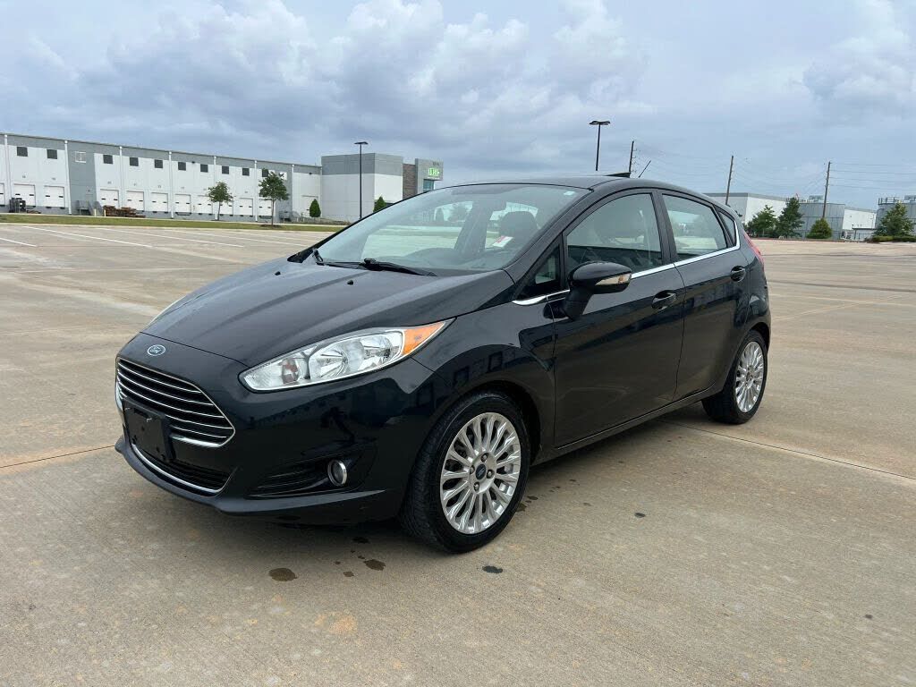 2014 FORD Fiesta