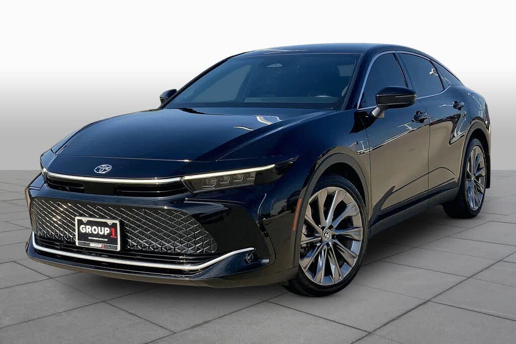 2025 TOYOTA CROWN