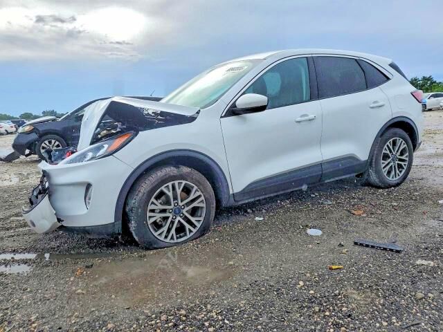 2022 FORD Escape