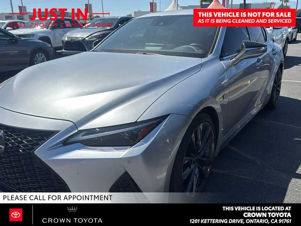 2023 LEXUS IS