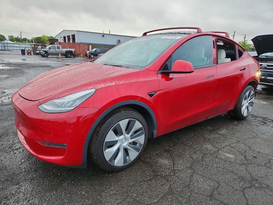 2021 TESLA Model Y