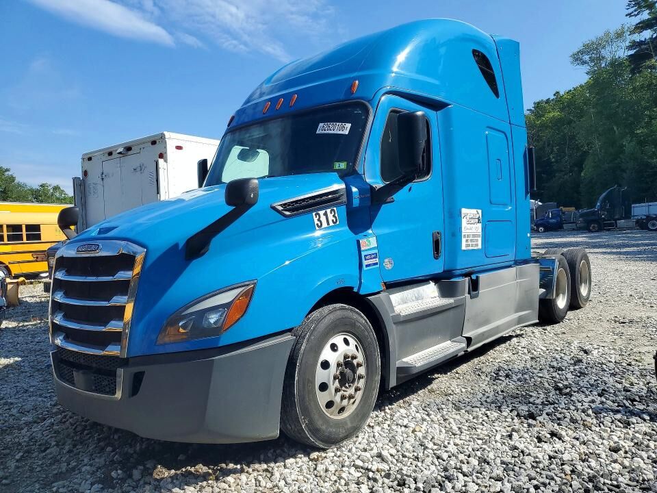 2019 FREIGHTLINER New Cascadia 126" Sleepercab