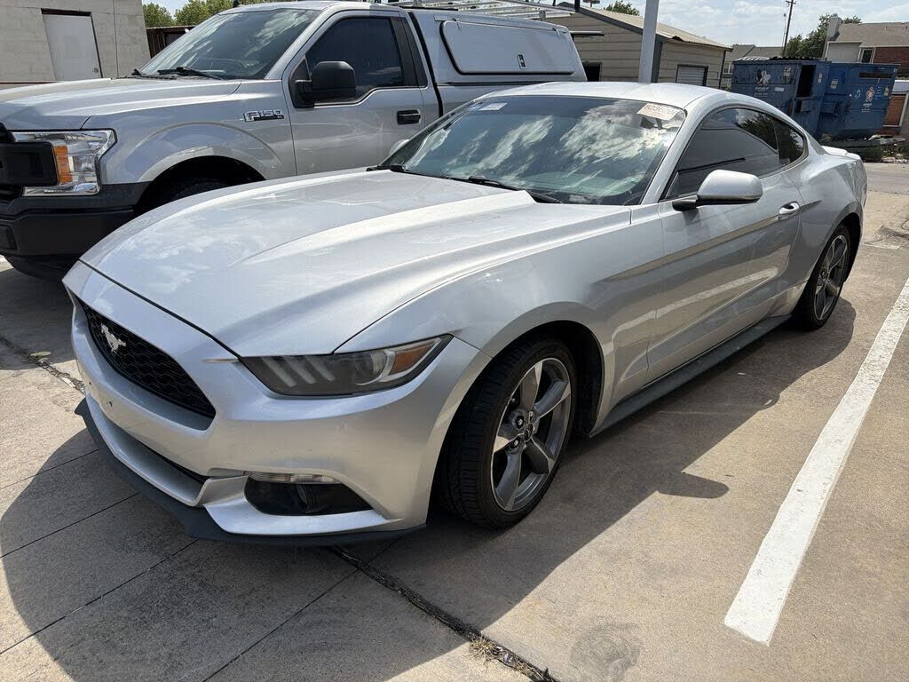 2016 FORD Mustang