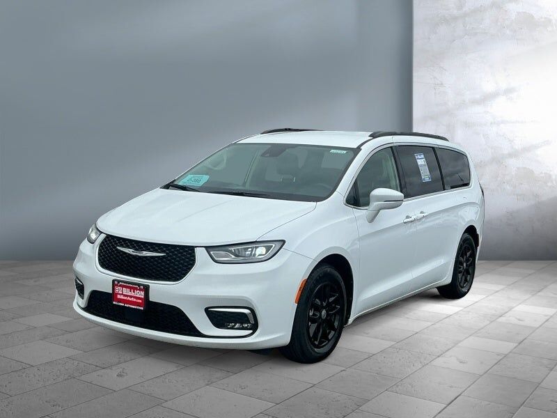2022 CHRYSLER Pacifica