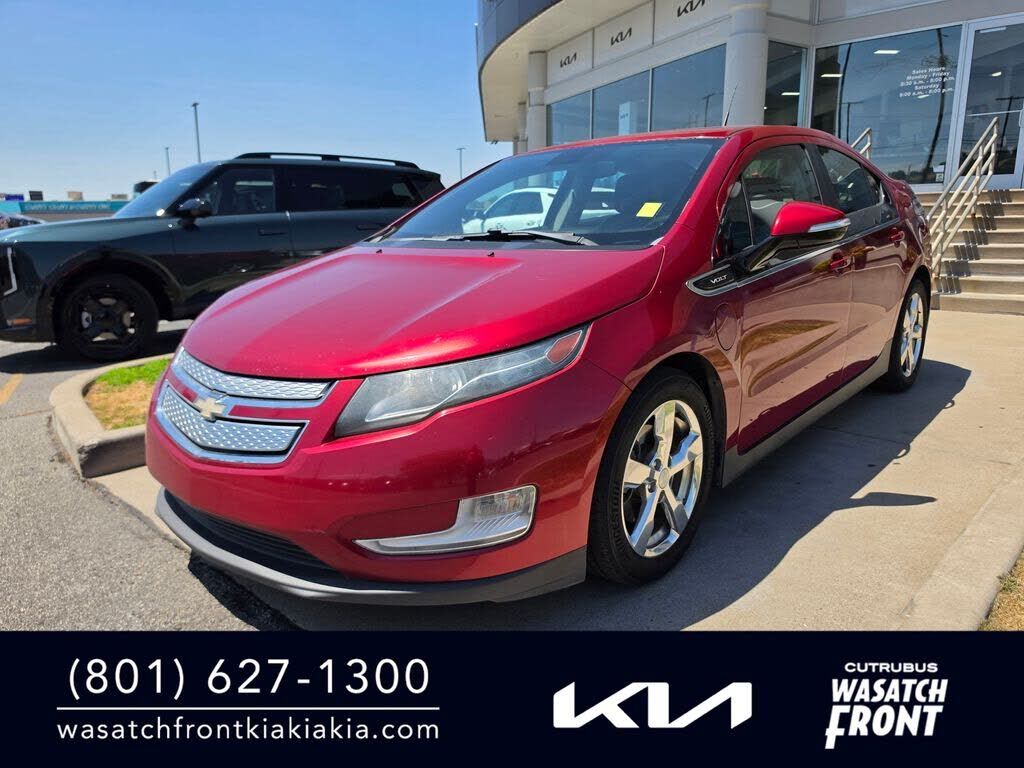 2013 CHEVROLET Volt
