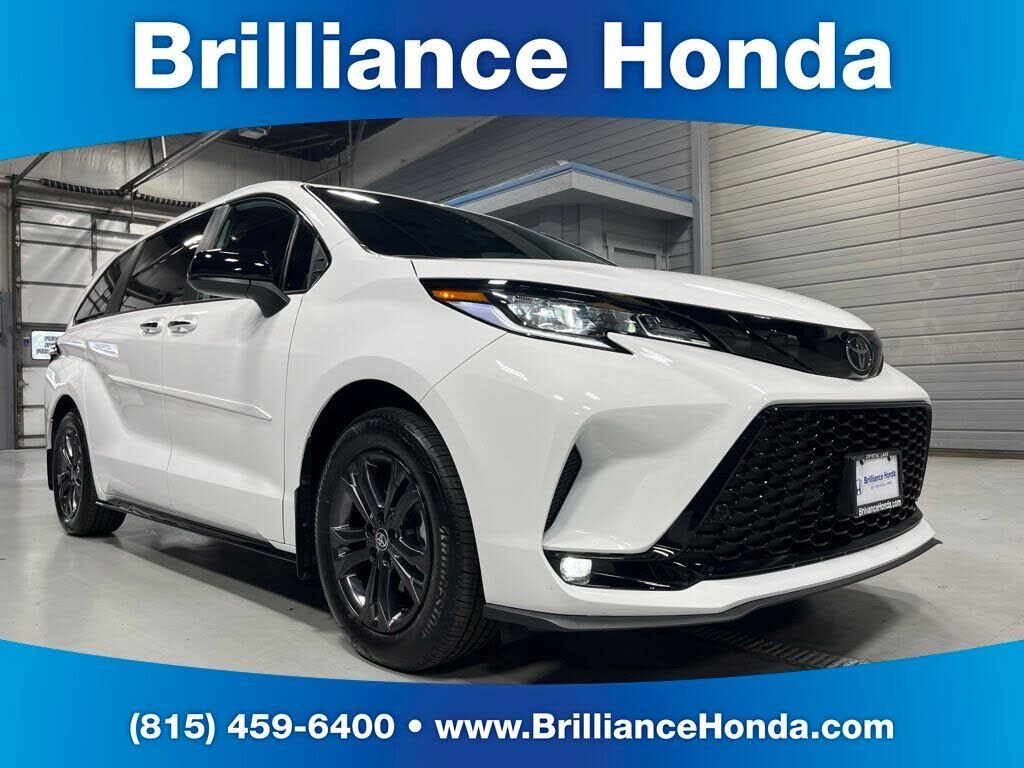 2026 TOYOTA Sienna