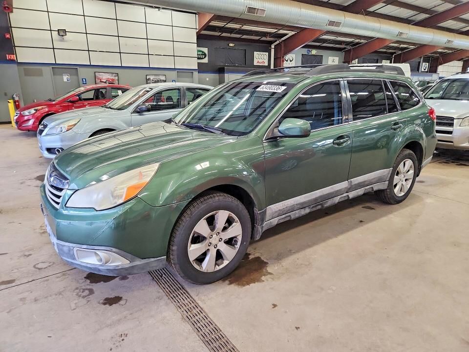 2010 SUBARU Outback