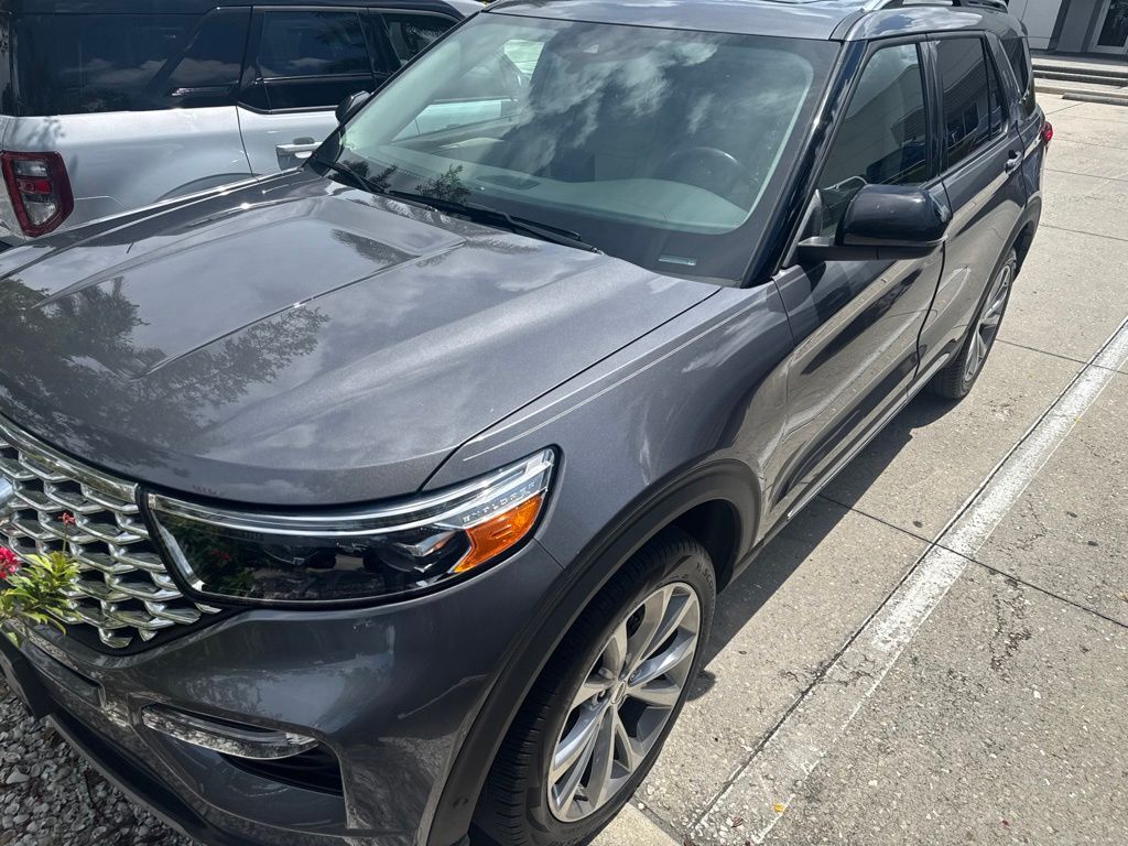2021 FORD Explorer