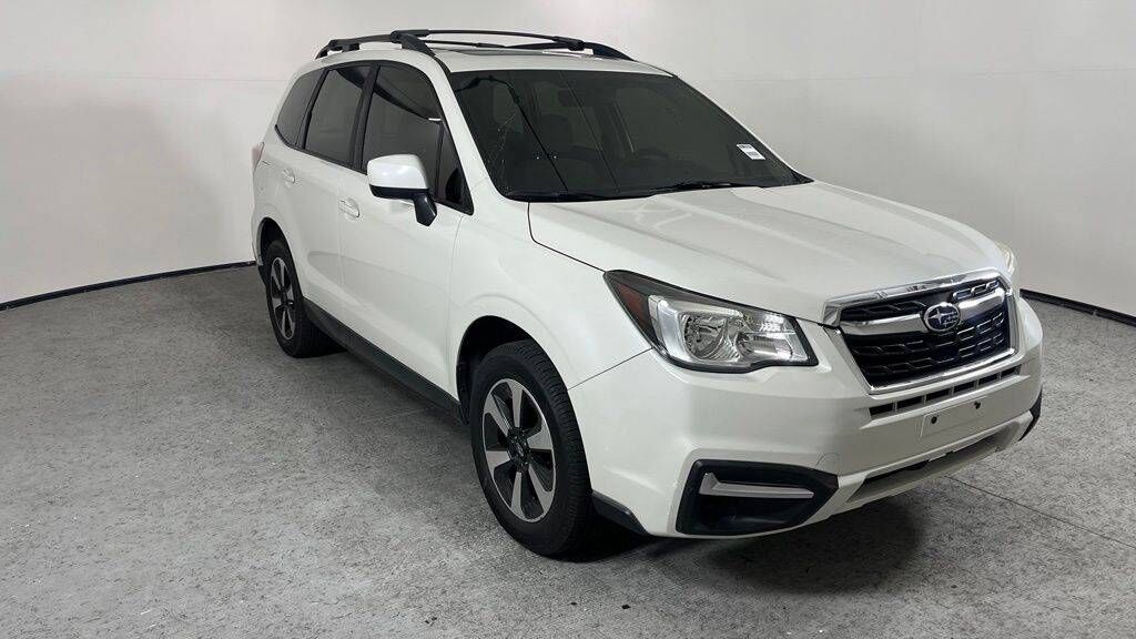 2017 SUBARU Forester