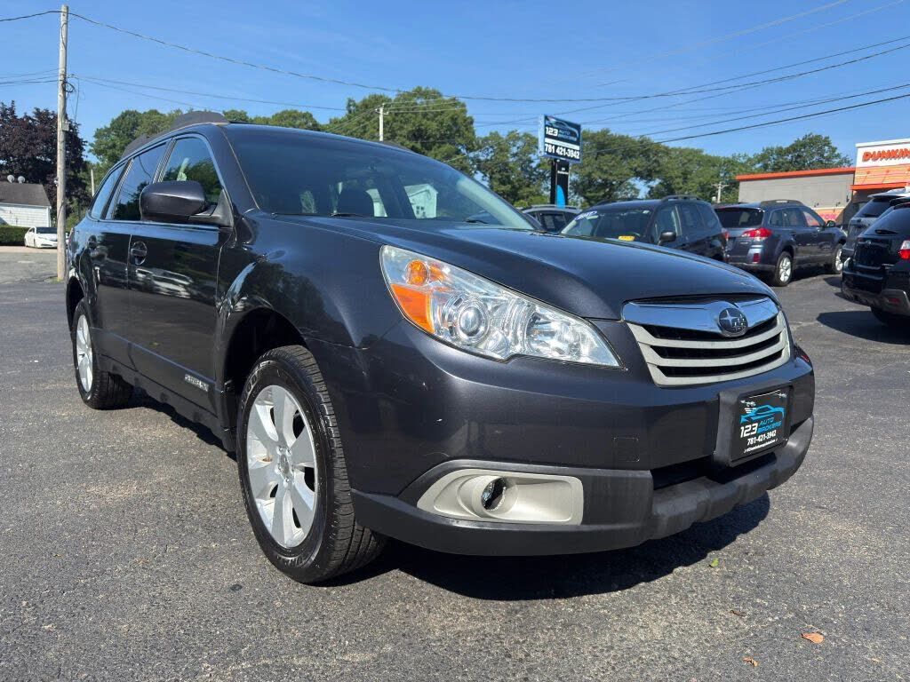 2012 SUBARU Outback