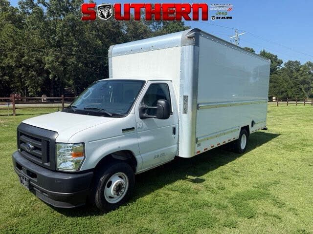 2022 FORD E-350