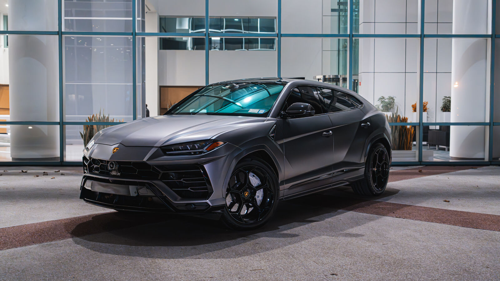 2021 LAMBORGHINI URUS