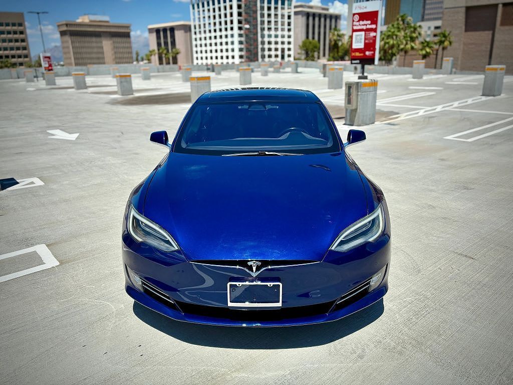 2016 TESLA Model S
