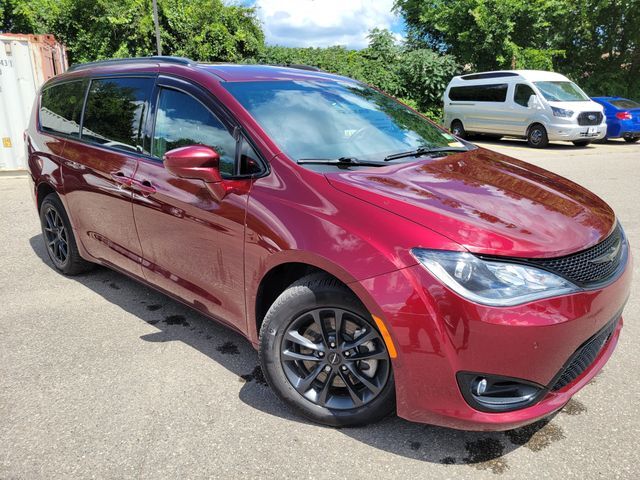 2020 CHRYSLER Pacifica