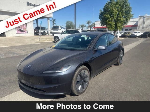 2025 TESLA Model 3