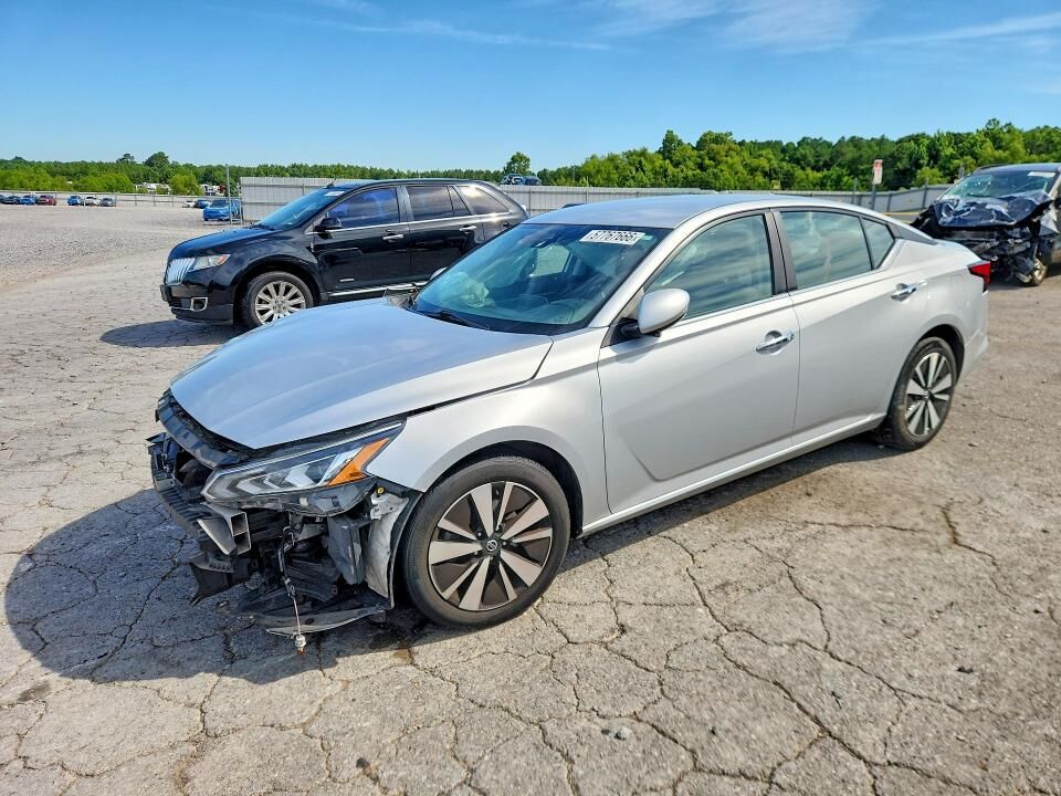 2021 NISSAN Altima