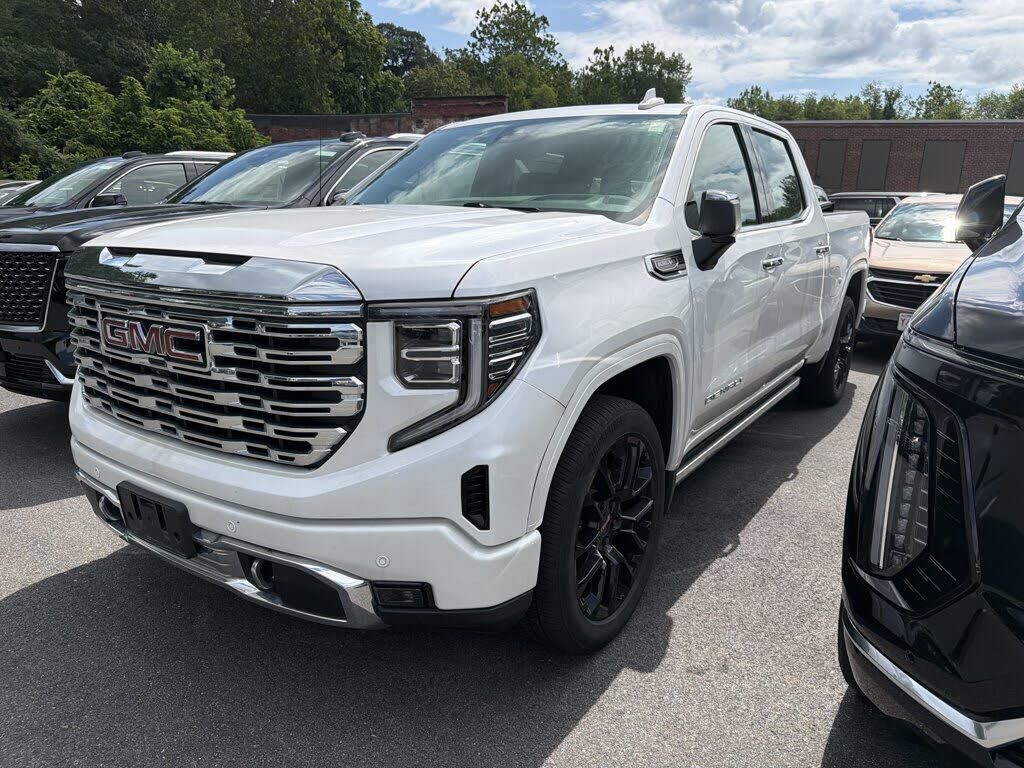 2023 GMC Sierra