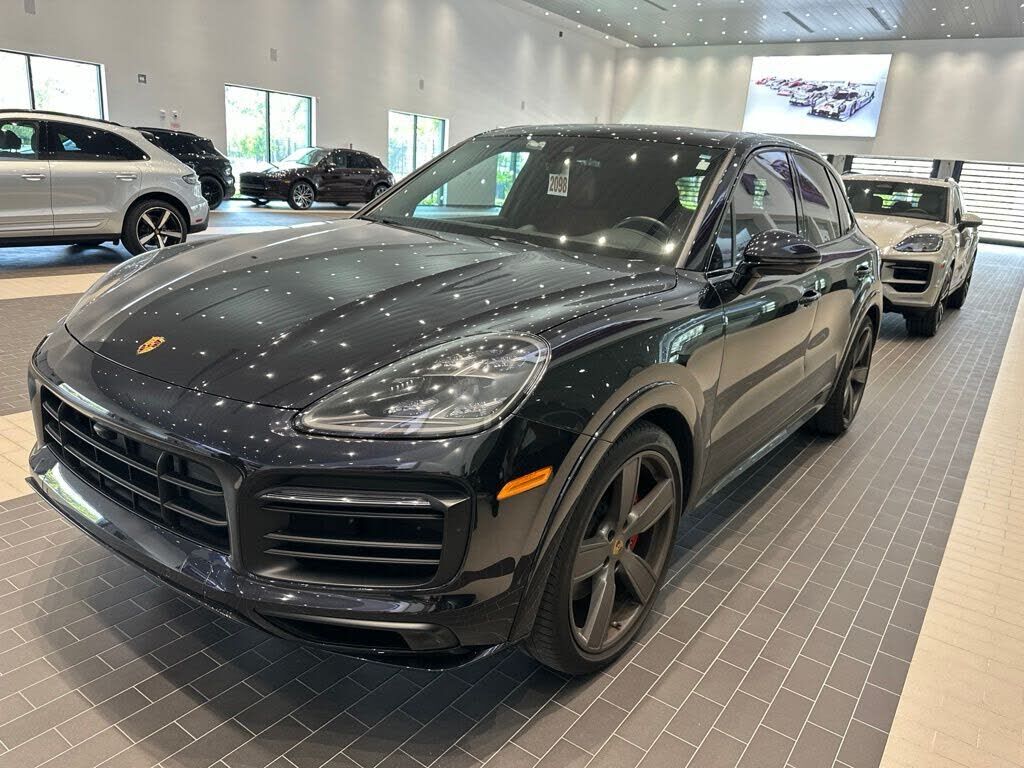 2021 PORSCHE Cayenne