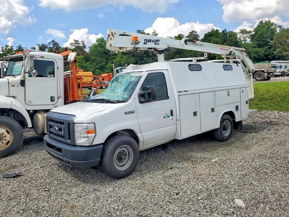 2019 FORD E-350