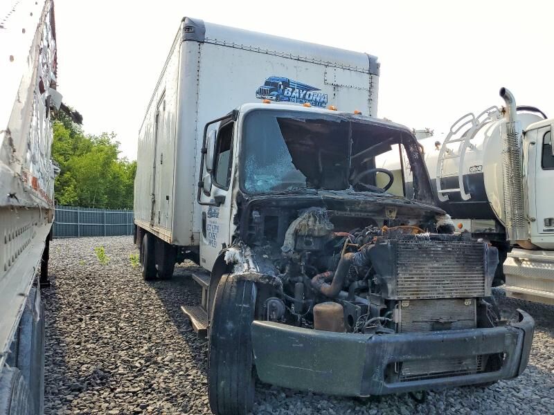 2005 FREIGHTLINER M2