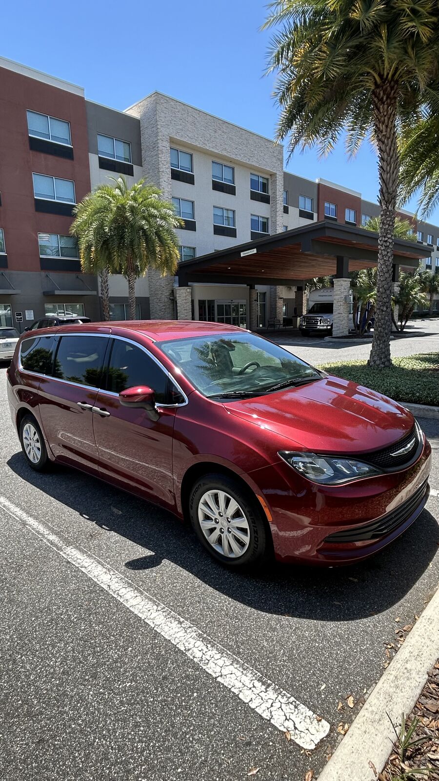 2020 CHRYSLER Voyager