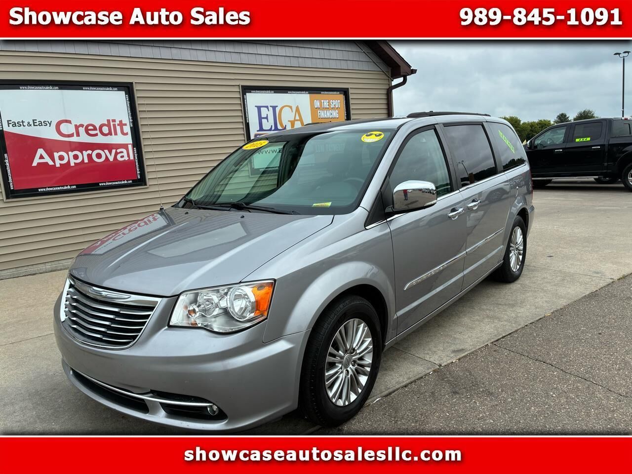 2015 CHRYSLER Town and Country