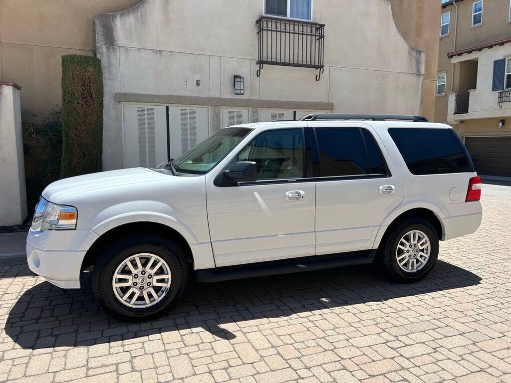 2012 FORD Expedition
