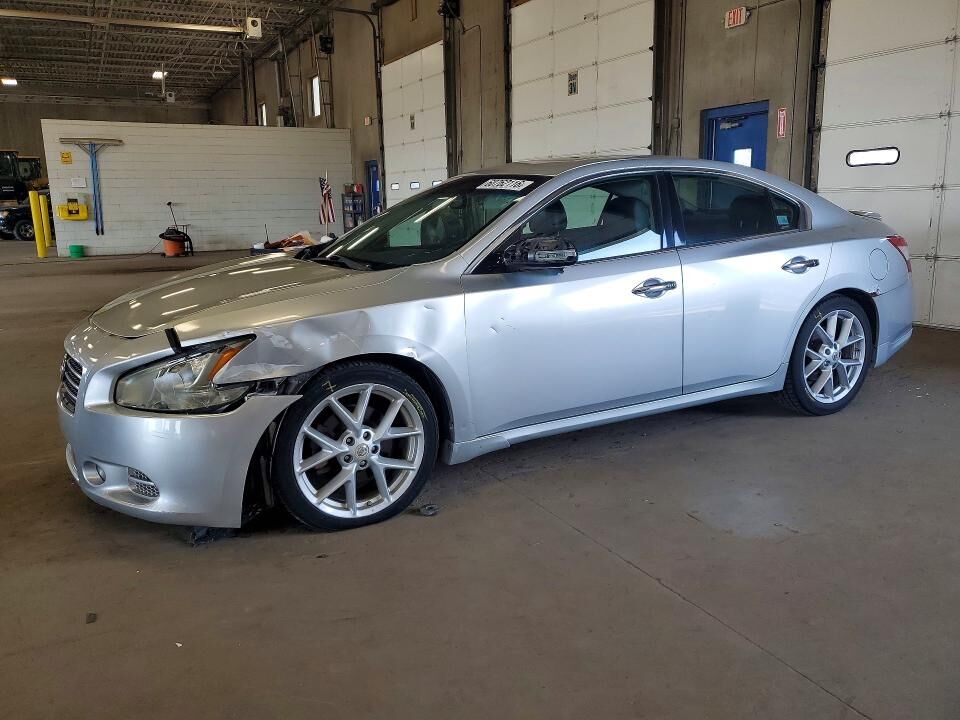2009 NISSAN Maxima