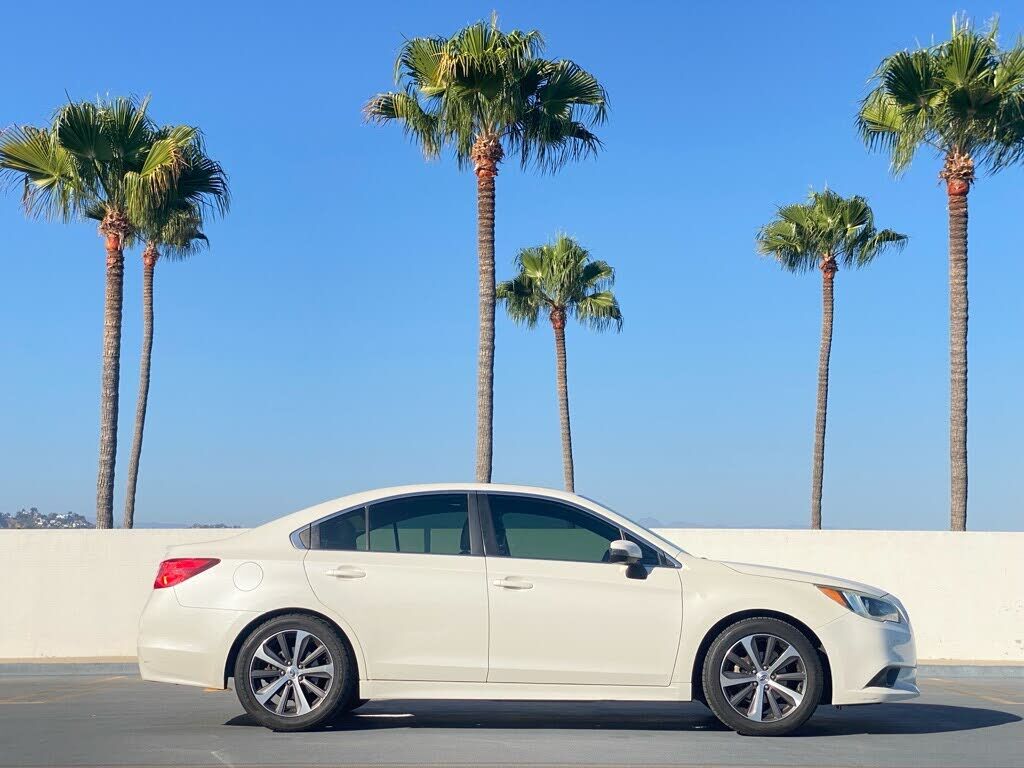 2015 SUBARU Legacy
