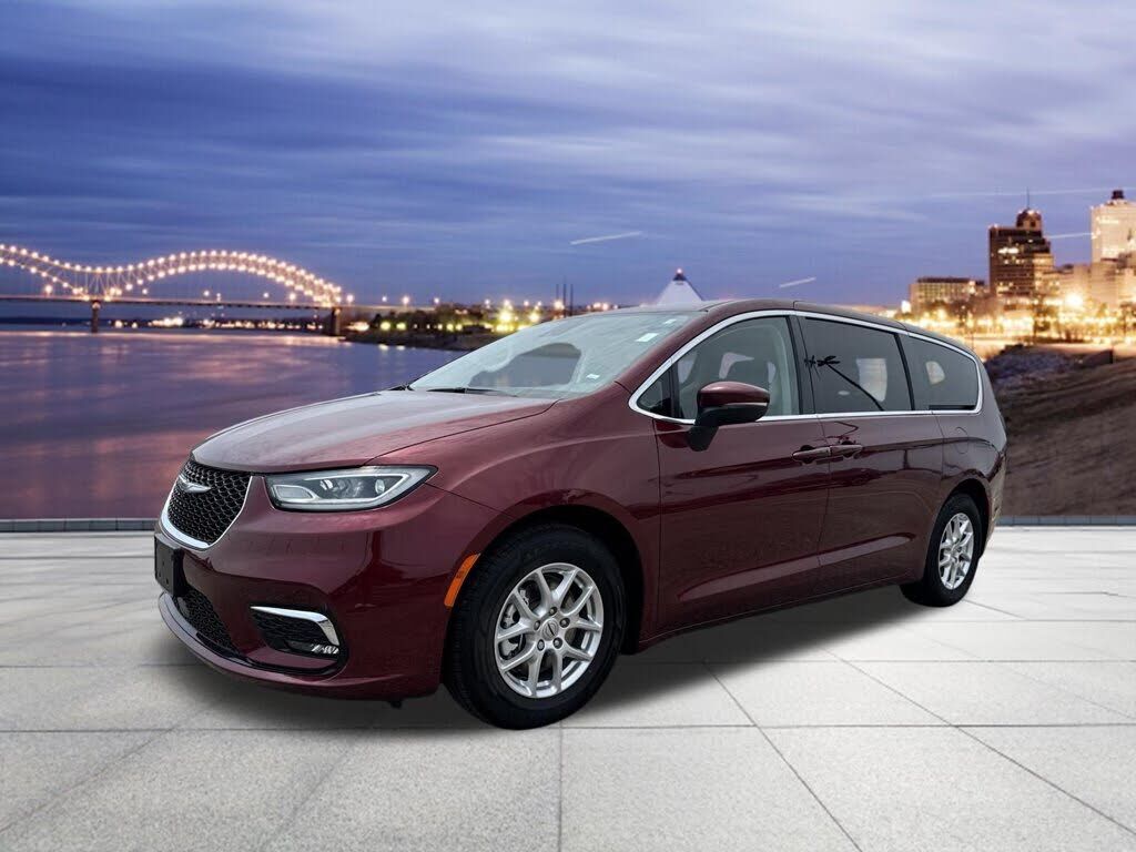 2023 CHRYSLER Pacifica