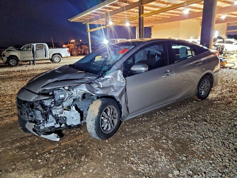 2018 TOYOTA Prius