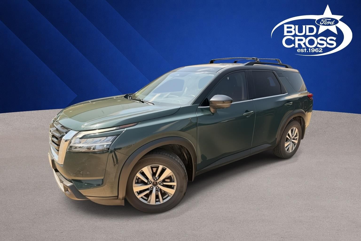 2022 NISSAN Pathfinder