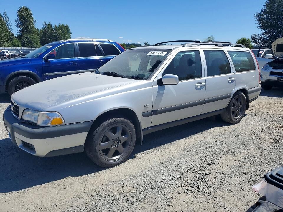 2000 VOLVO V70