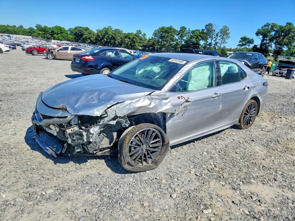 2024 TOYOTA Camry