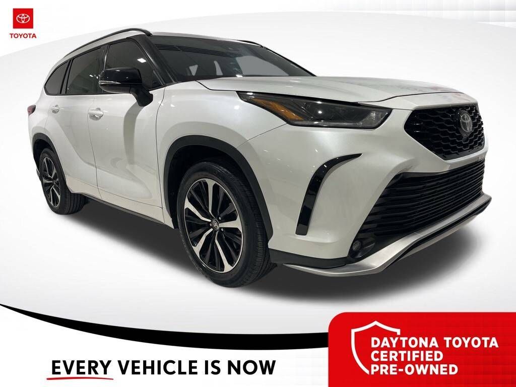 2022 TOYOTA Highlander