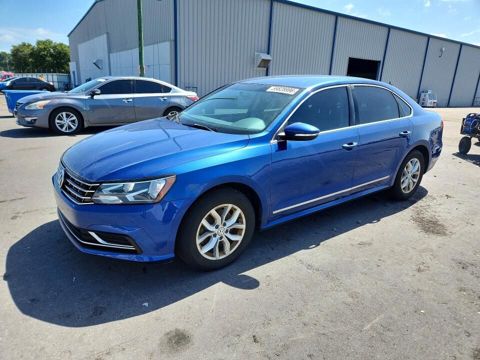 2016 VOLKSWAGEN Passat